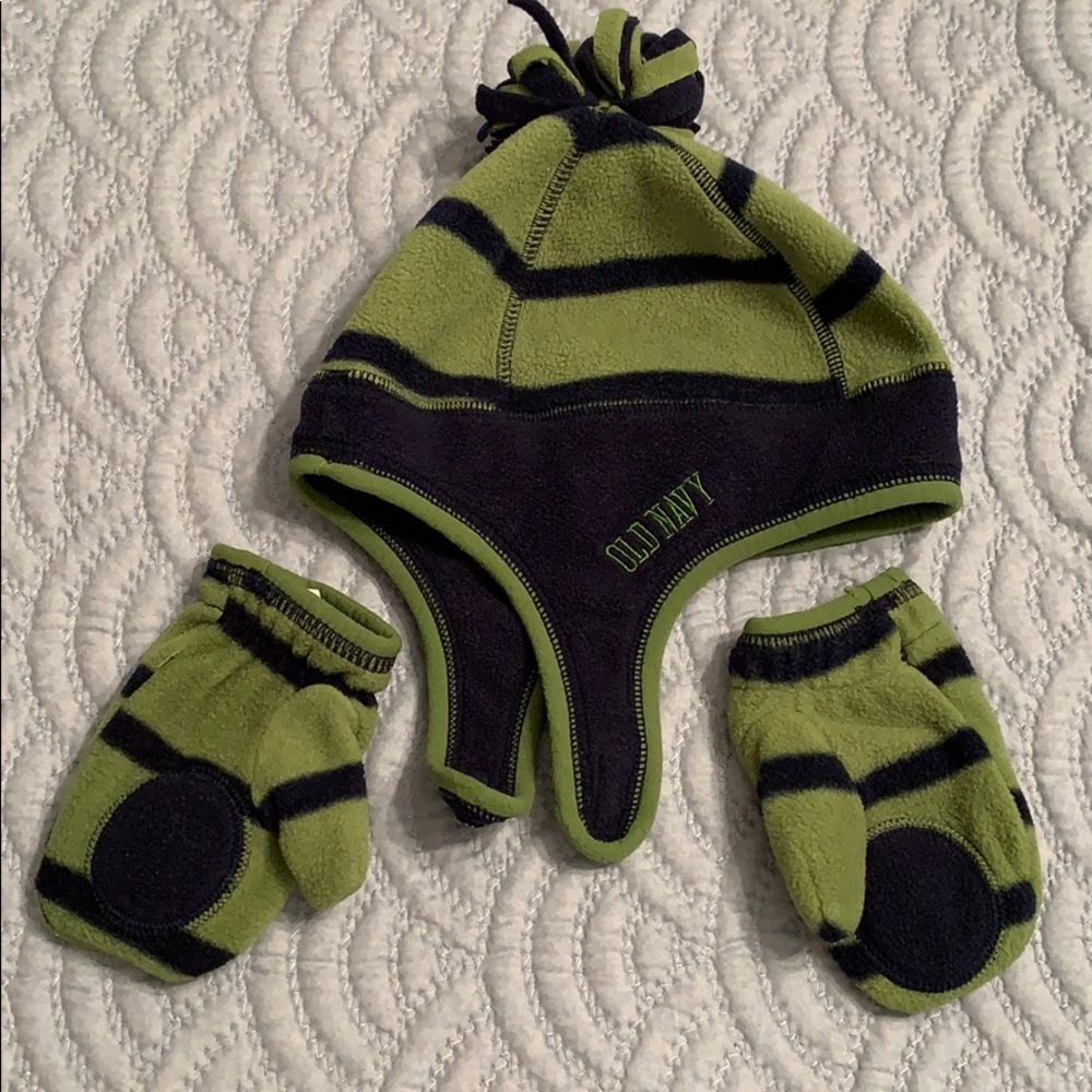Old Navy Hat & Mittens